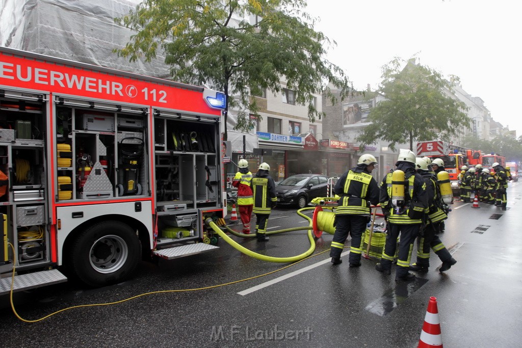 Feuer 2 Koeln Nippes Neusserstr P011.JPG